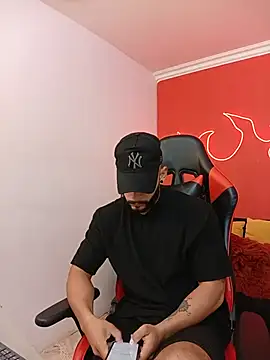 Mike_savage3 Chat XXX in diretta