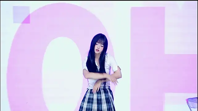 Ava-007のライブXXXチャット