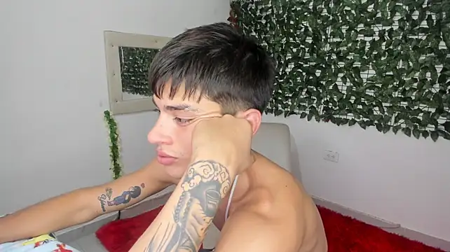 The_beby_guy Chat XXX live
