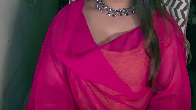 Cute-Tara's Live XXX Chat