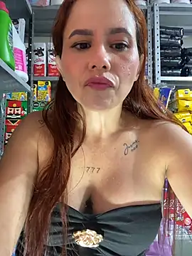 Queen_lorena Chat XXX in diretta