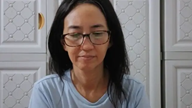 ClitGodess' Live XXX Chat