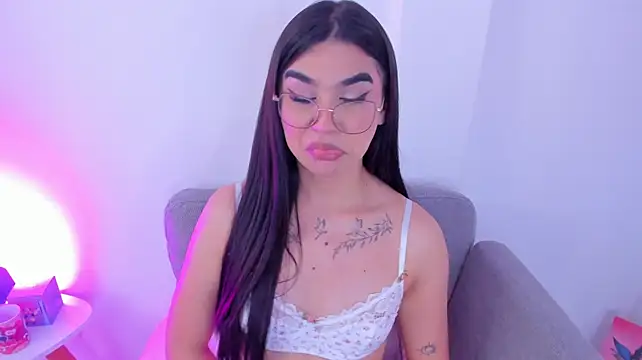 Chatroom XXX en direct de RoseCassie