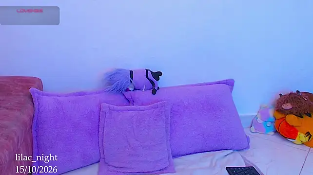 Živý XXX chat lilac_night33