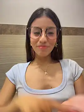 Онлайн чат XXX Alejandra_ospina