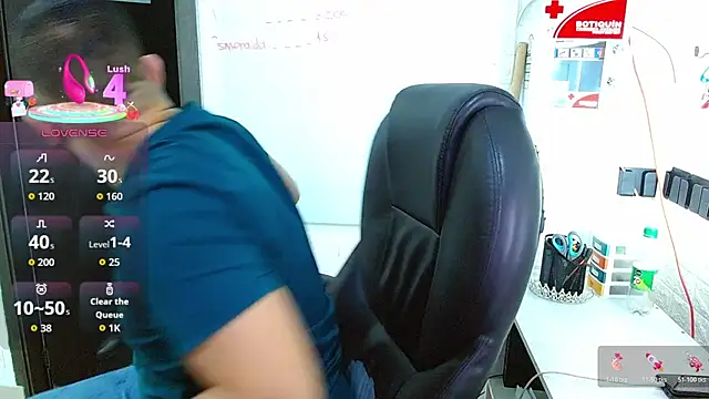 Realjoel01's Live XXX Chat