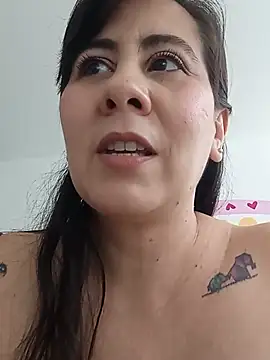 sophie_tyler1 Chat XXX live