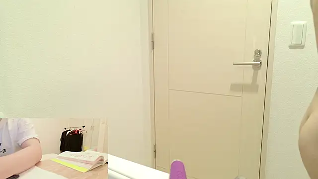 undo-busoku69's Live XXX Chat