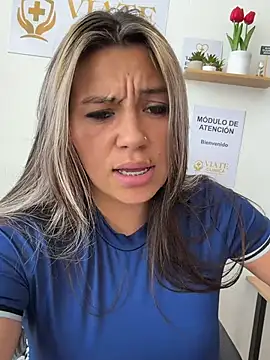 Chat +18 de LIZ-06_ ao vivo