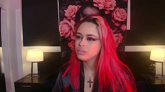EvaaFoxxy1's Live XXX Chat