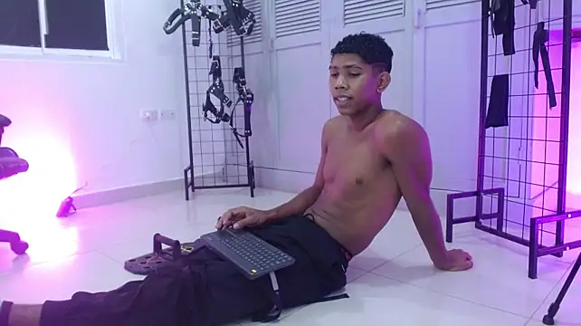 skiper_monstercockn Webbikameraesitys