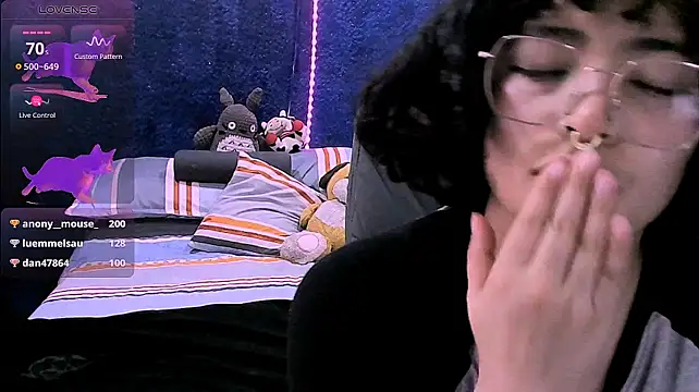 NinaYellow Chat XXX in diretta
