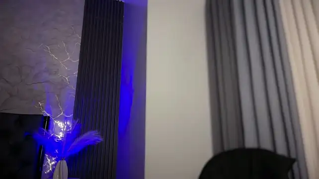 XXX chat uživo modela lelasohna