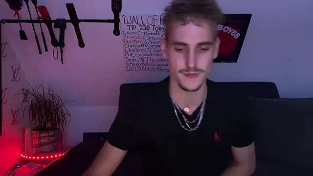 Cookieboy88 Live XXX Chat