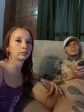 IvyAndConnor_1 Chat XXX in diretta
