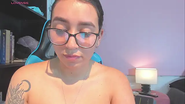 _maria_foxx_ Adlı Modelin Canlı XXX Sohbeti