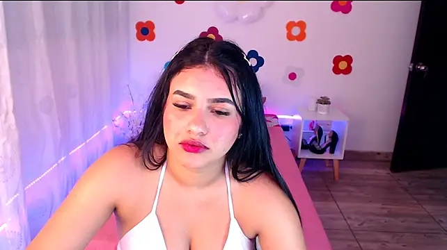Sami-Queen's Live XXX Chat