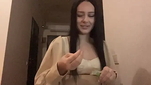 XXX chat uživo modela MadlynHales