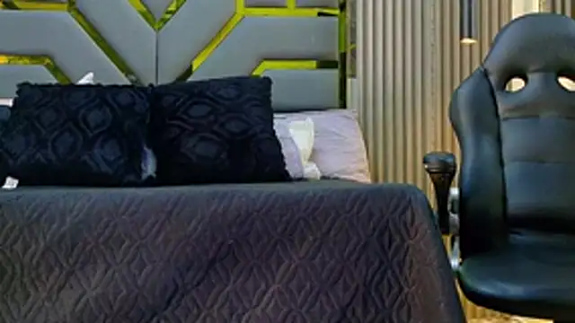 Pertunjukan Kamera Web ALANNFERRER