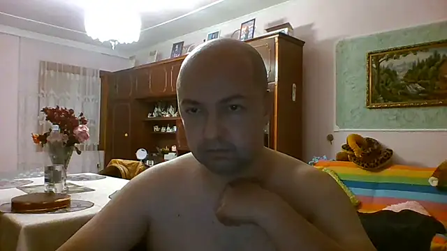 Luceriusbigass' Live XXX Chat