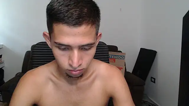 harold_18_ live XXX chat