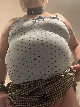 Owned_drone Chat XXX in diretta
