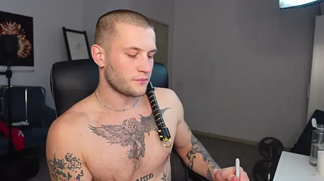XXX chat uživo modela Igor_Wilde