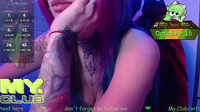 Witch_Emma élő XXX-chatje