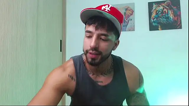 Jacobb_Phoenix Chat XXX in diretta