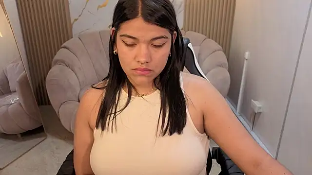 Lauris_b's Live XXX Chat