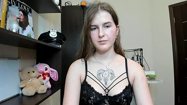OhMyAlice লাইভ XXX চ্যাট