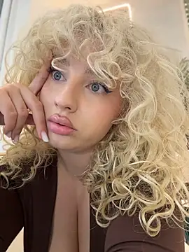 Czat XXX na żywo – CurlyDaisy