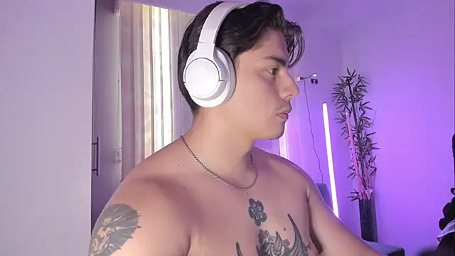 XXX chat uživo modela Giordano_Russo