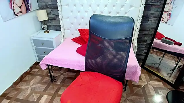 Chat XXX Live TRINY_TS