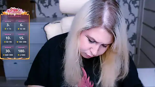 yourkarma_2_0n Live XXX chat