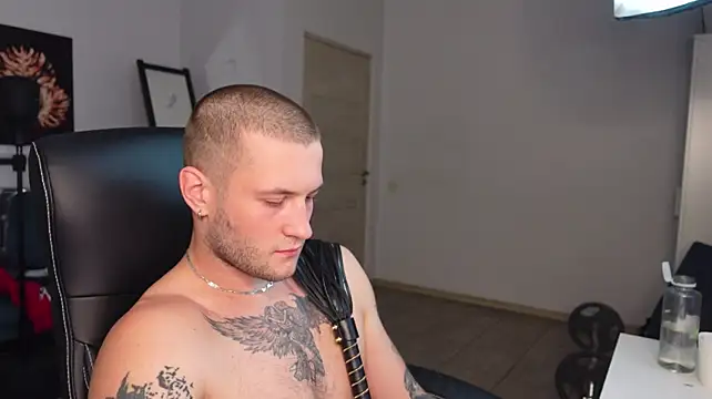 Igor_Wilde élő XXX-chatje