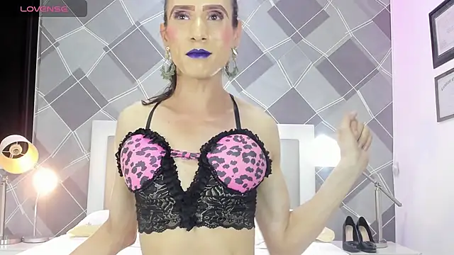 Shantal_fit Live XXX Chat