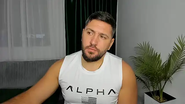 Gold_Alpha_Boy: απευθείας συνομιλία ΧΧΧ