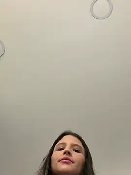 anthonellaa11's Live XXX Chat