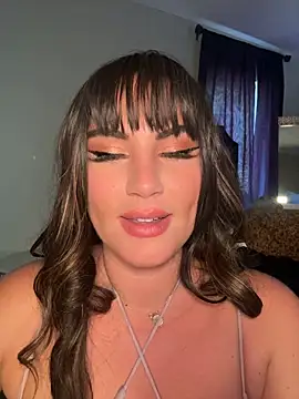 lovely_beast Adlı Modelin Canlı XXX Sohbeti