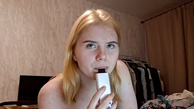 Chat XXX en directo de KeliTesmer