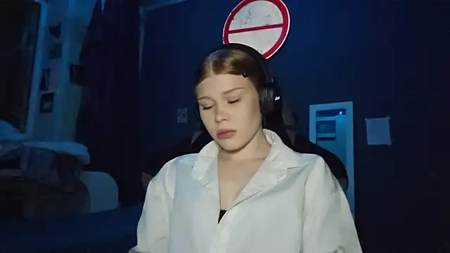 Chat +18 de LizaVogan ao vivo