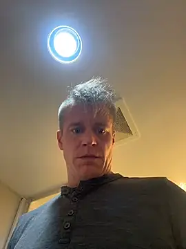 DILFiGuess1n Live XXX chat