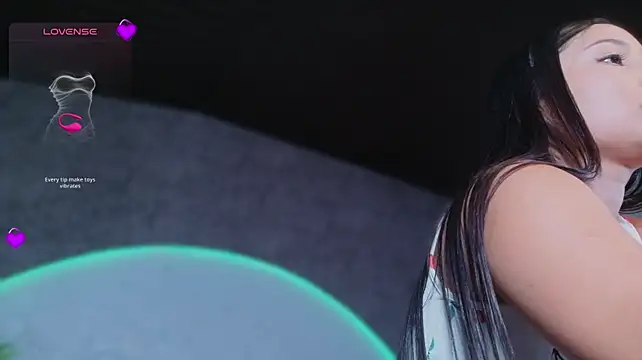 ReinaChloe's Live XXX Chat
