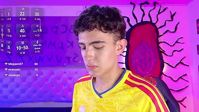 Eithan__wolf লাইভ XXX চ্যাট