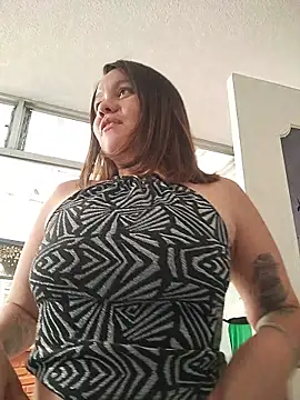 EmmaXXX_n Live XXX chat