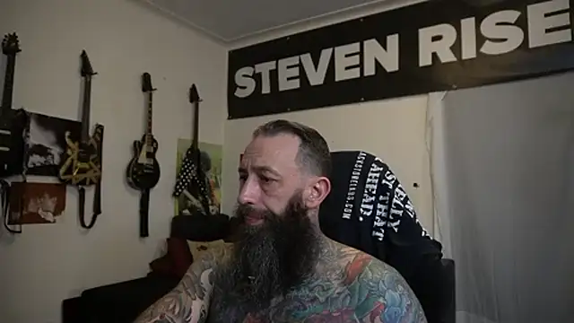 StevenRiseNYC élő XXX-chatje