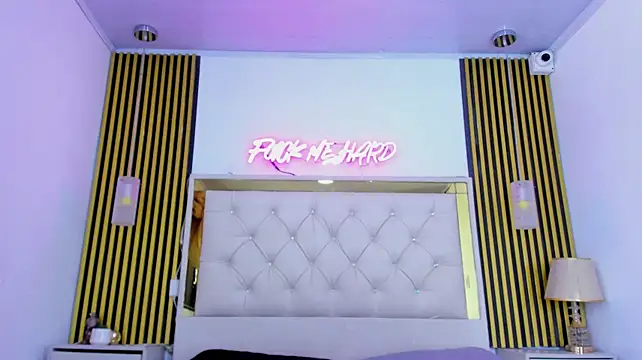 McKinley_Snake Chat XXX live