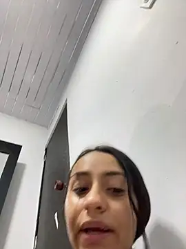 Chat +18 de miluwatson ao vivo