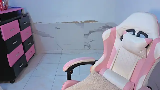 HannaBrave 라이브 XXX 채팅